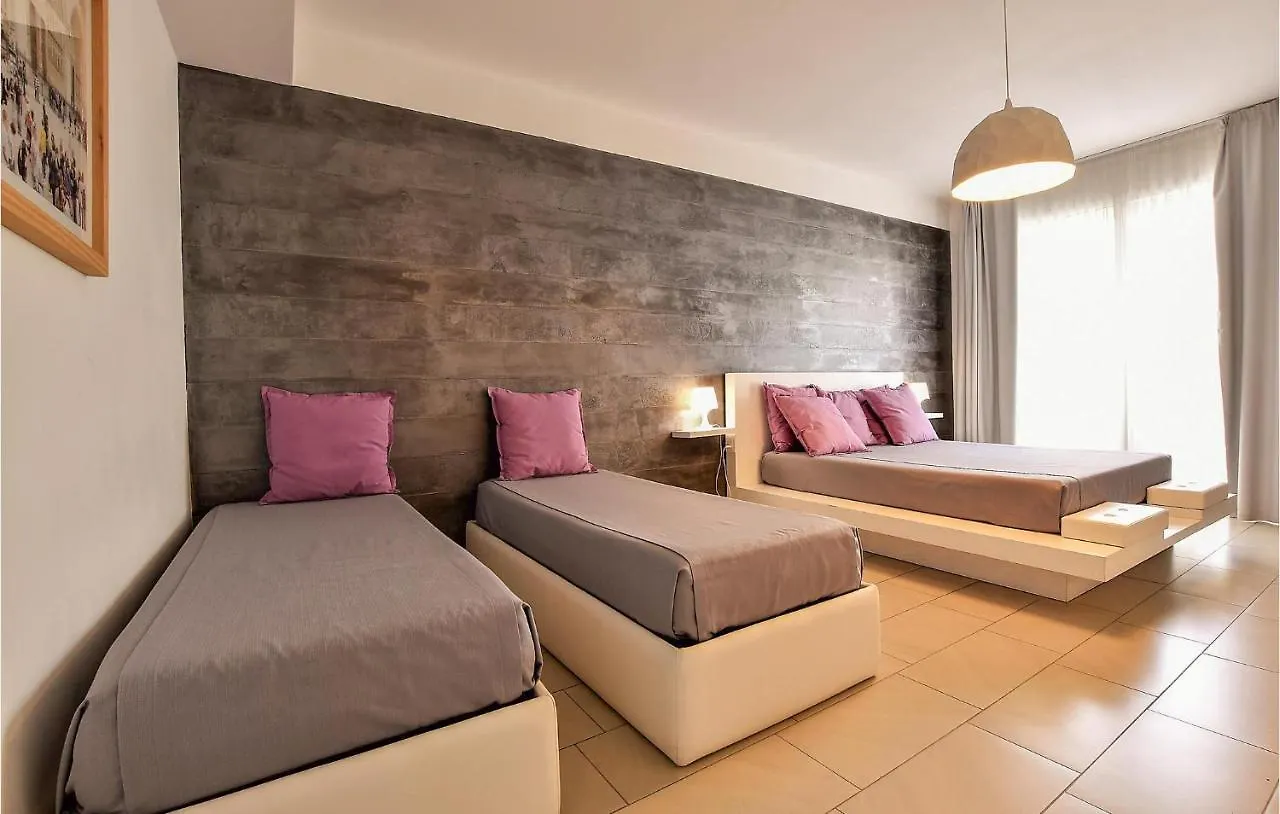 4 Bedroom Cozy Home In Mascalucia Italy