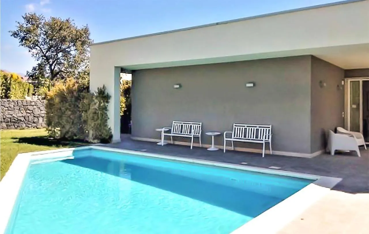 Holiday home 4 Bedroom Cozy Home In Mascalucia Italy