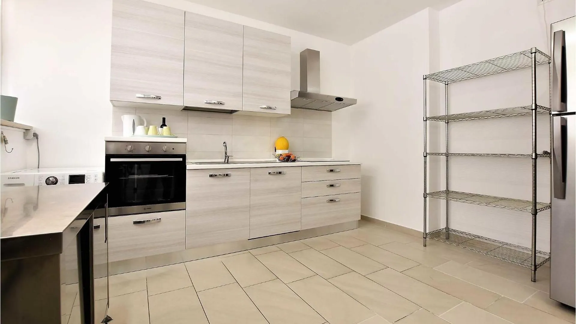 4 Bedroom Cozy Home In Mascalucia Italy